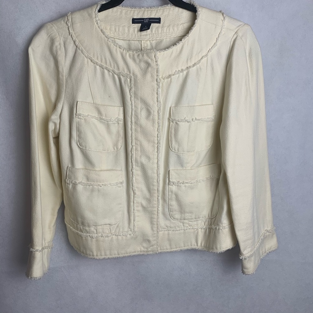 Gap Cropped Frayed 100% Cotton Blazer Jacket.Small